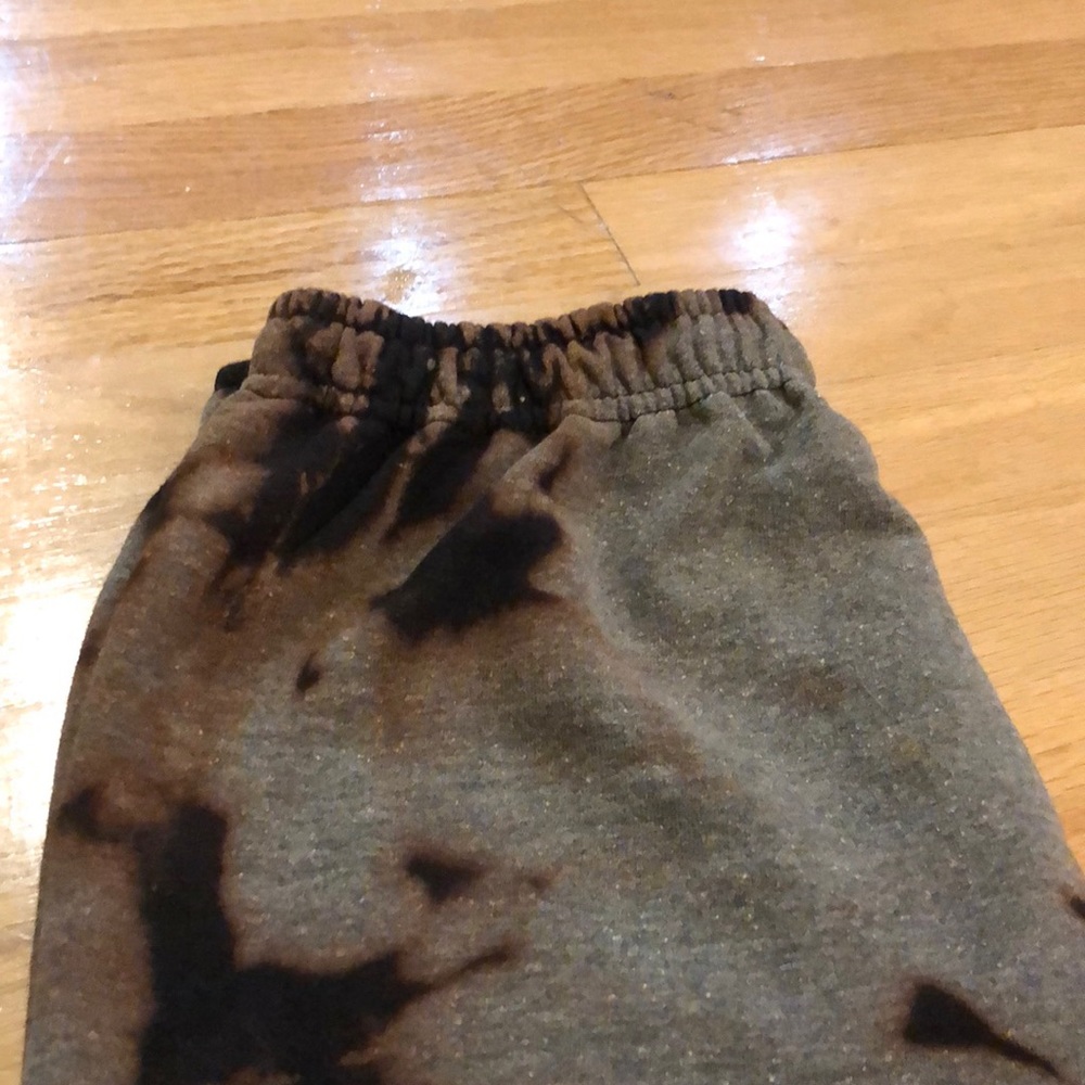 Bleached Sweat Suit (S Crew) - Picture 3 of 6